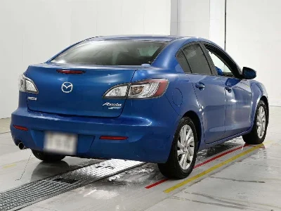 MAZDA AXELA