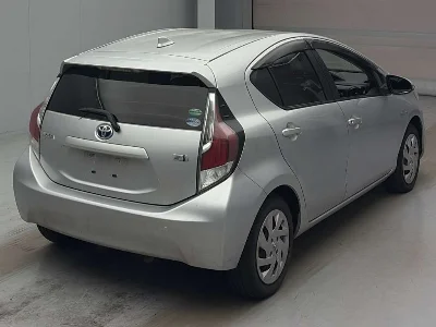 Статистика аукционов Toyota Aqua