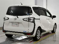 Цена авто Toyota Sienta с аукционов Японии, номер кузова NSP170G, пробег 42 000, оценка 8