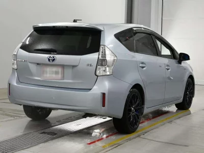 Статистика аукционов Toyota Prius Alpha