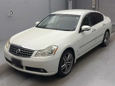 NISSAN FUGA
