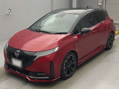 NISSAN AURA