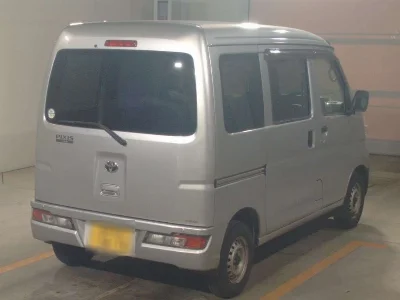 TOYOTA PIXIS VAN