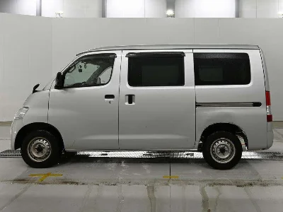 TOYOTA TOWN ACE VAN