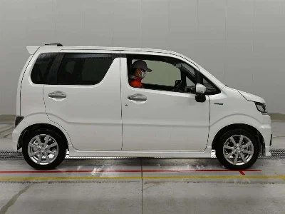 SUZUKI WAGON R CUSTOM Z