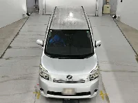 Цена авто Toyota Voxy с аукционов Японии, номер кузова ZRR70G, пробег 98 000, оценка 2