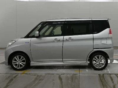 Mitsubishi Delica D:2
