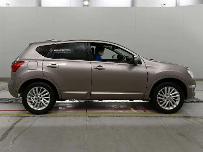 NISSAN DUALIS