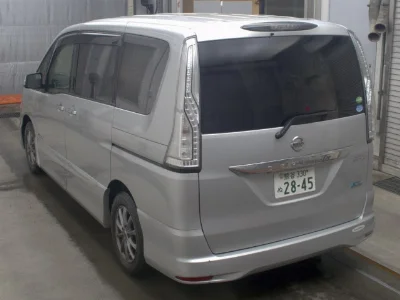 NISSAN SERENA