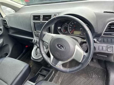 SUBARU TREZIA