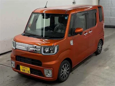 TOYOTA PIXIS MEGA