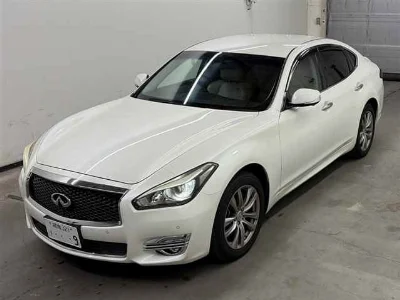 NISSAN FUGA