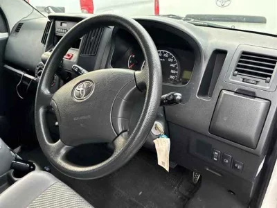 TOYOTA TOWN ACE VAN