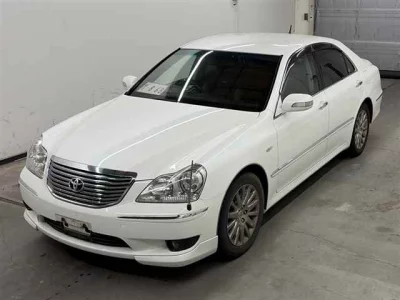TOYOTA CROWN MAJESTA