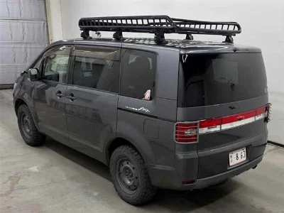 MITSUBISHI DELICA D5