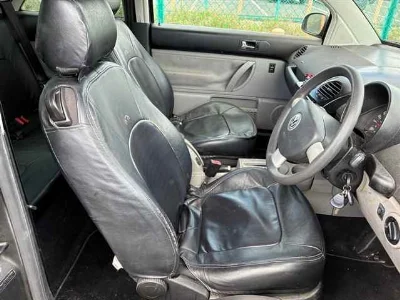 VOLKSWAGEN NEW BEETLE