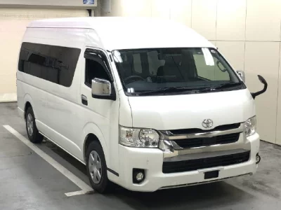TOYOTA HIACE