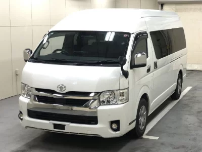 TOYOTA HIACE