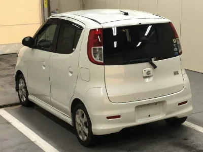 SUZUKI MRWAGON