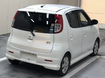 SUZUKI MRWAGON