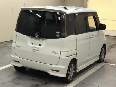 NISSAN ROOX