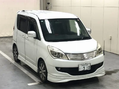 MITSUBISHI DELICA D2