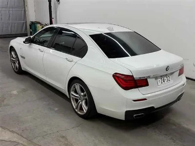 BMW 7 SERIES