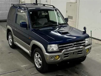 MITSUBISHI PAJERO MINI