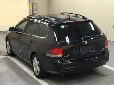 VOLKSWAGEN GOLF VARIANT