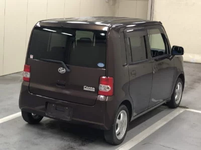 DAIHATSU MOVE CONTE