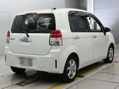 TOYOTA SPADE