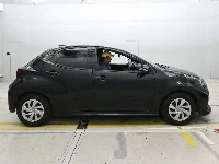 Цена авто Toyota Yaris с аукционов Японии, номер кузова KSP210, пробег 108 000, оценка 2
