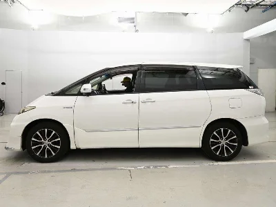 Toyota Estima Hybrid