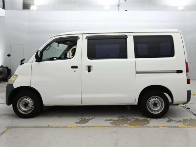 TOYOTA LITE ACE VAN