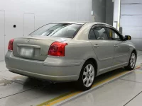 Цена авто Toyota Avensis с аукционов Японии, номер кузова AZT250, пробег 52 000, оценка 2