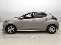 Цена авто Toyota Yaris с аукционов Японии, номер кузова KSP210, пробег 125 000, оценка 8