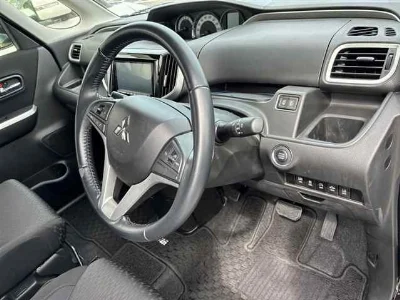 MITSUBISHI DELICA D2