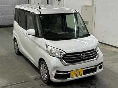 NISSAN DAYZ ROOX