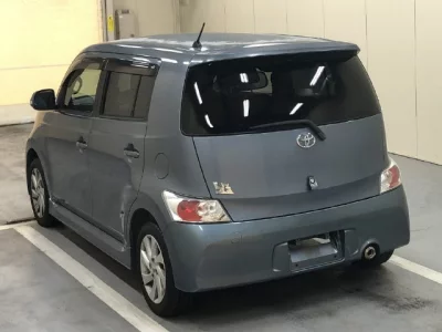 TOYOTA BB
