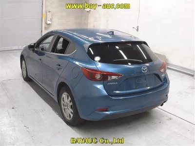 MAZDA AXELA