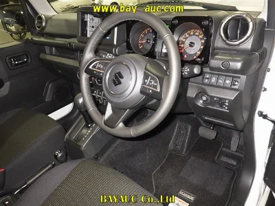 SUZUKI JIMNY NOMADE