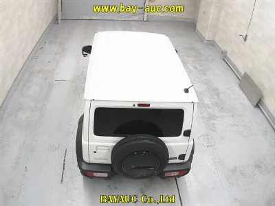 SUZUKI JIMNY NOMADE