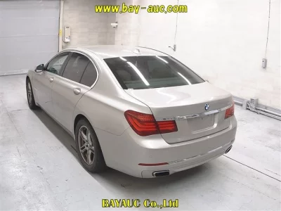BMW 7 SERIES