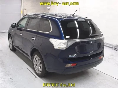 MITSUBISHI OUTLANDER PHEV