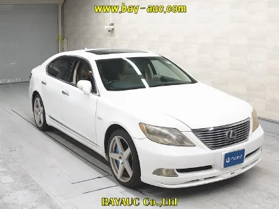 LEXUS LS