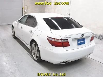 LEXUS LS