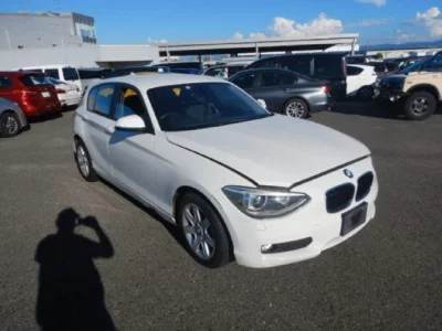 BMW 1 SERIES