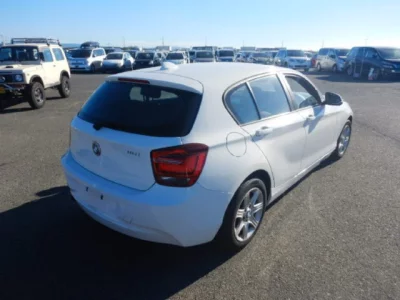 BMW 1 SERIES