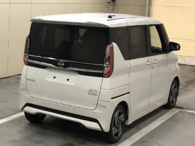 NISSAN ROOX