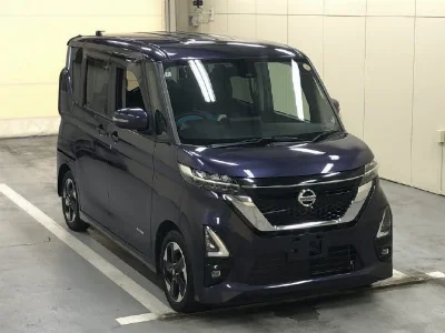 NISSAN ROOX